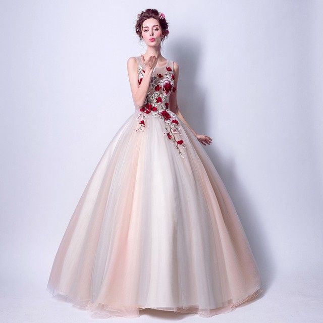 Séléction robe de mariée avec des broderies - 7