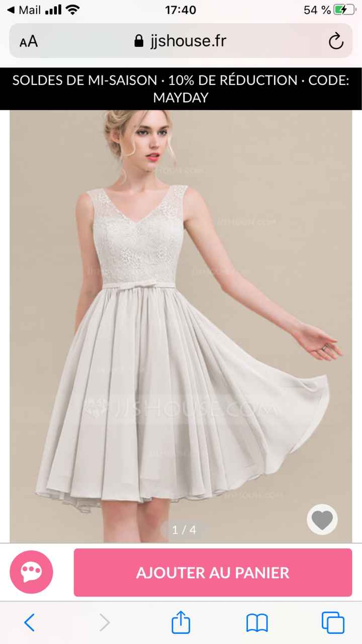 Petite robe pour terminer la journée du 4 juillet 💒 - 2