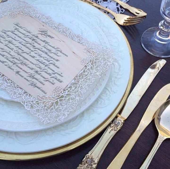 Decoration table 