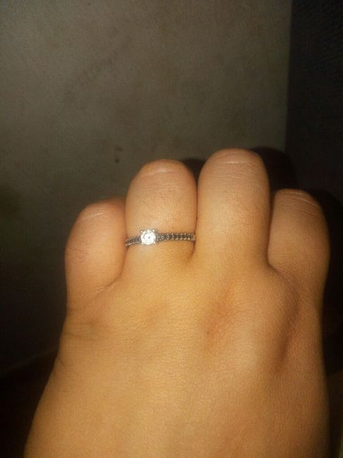 Et vous à quoi ressemble votre bague de fiançailles ? - 1