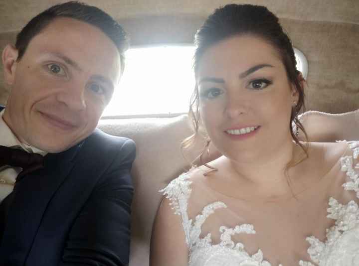 nous juste après la mairie 