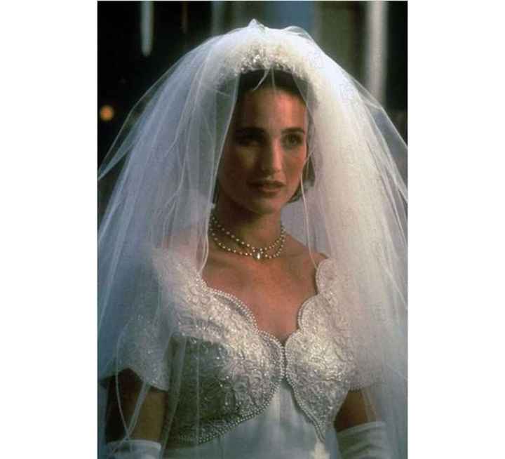 4 mariages et 1 enterrement