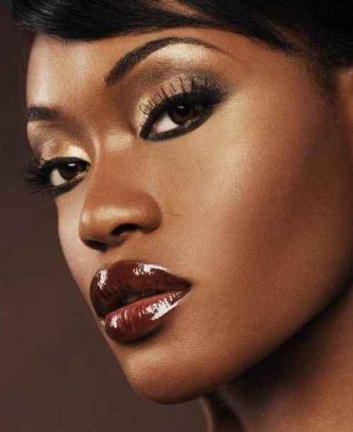 maquillage yeux noir