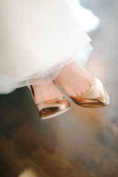 chaussures dorées