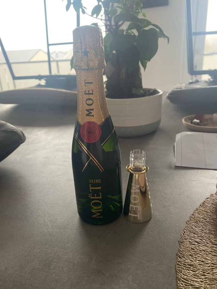 Mini bouteille de moet 20cl - 1