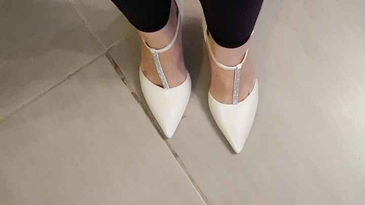 Chaussures trouvées  - 1