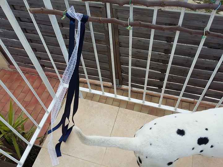 Rideau de ruban pour fond de photobooth en cours de création.