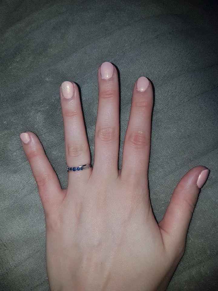 Ma manucure ! Enfin ! - 2