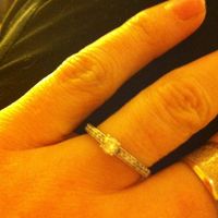 Qui porte une bague de fiançailles ? - 1