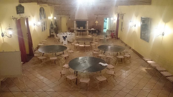 Salle vu de la mezzanine où il y aura le DJ