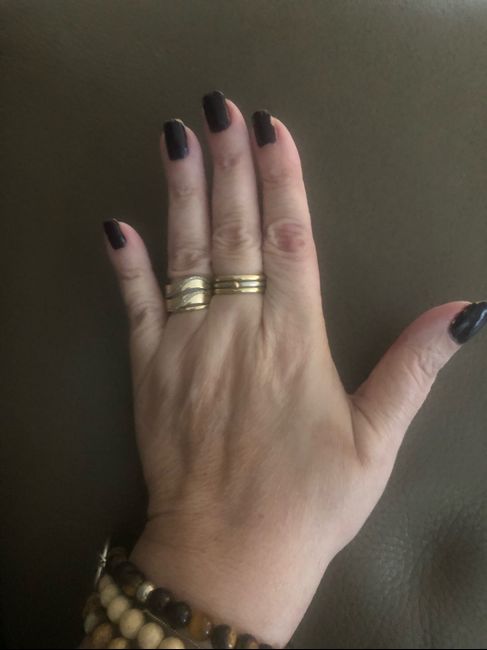 Bague de fiançailles et alliances, comment les porter ? 1