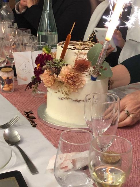 Wedding cake pour un thème rustique et romantique 1