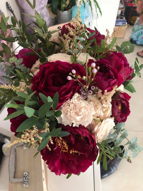 Pour votre bouquet de mariée vous préférez des roses ou des pivoines ? 2