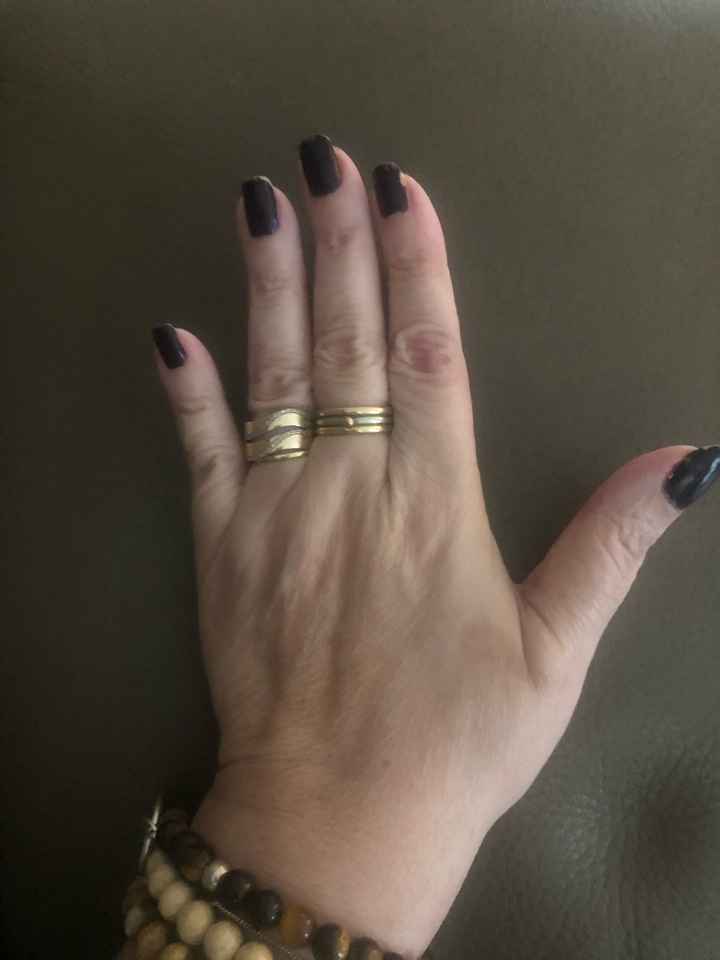 Bague de fiançailles et alliances, comment les porter ? - 1