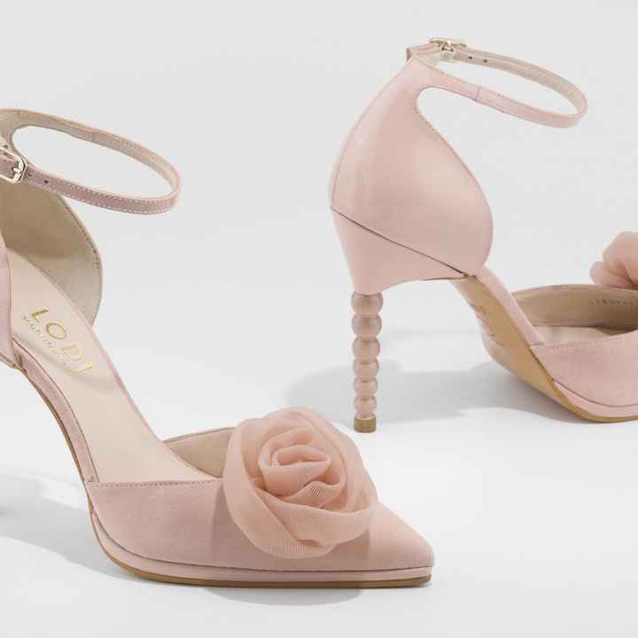 👩‍💻chaussures fleuries - 2