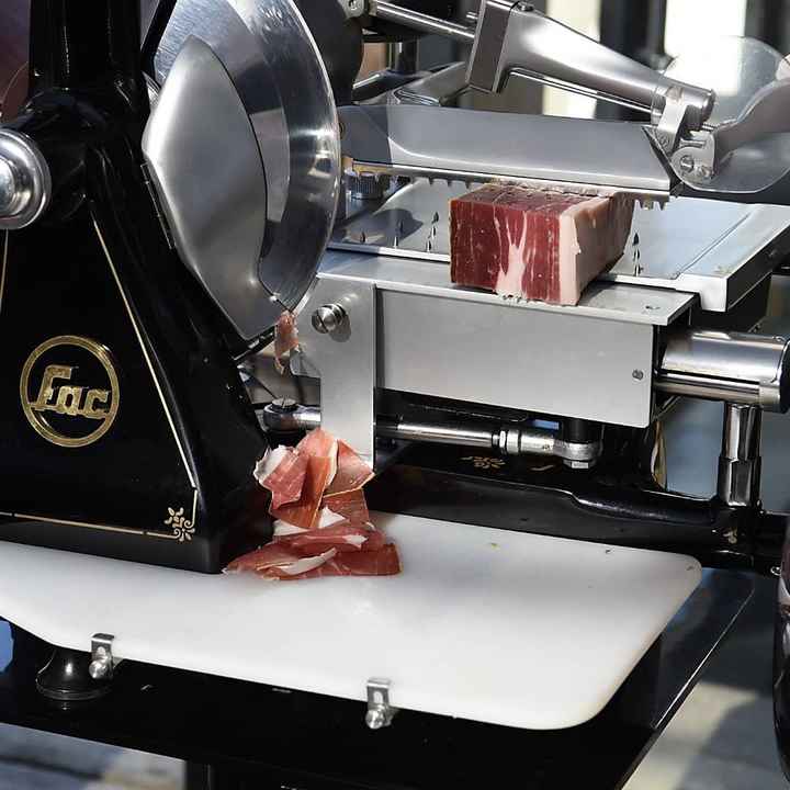 Animation culinaire : le stand de jambon ibérique 🍖 - 1
