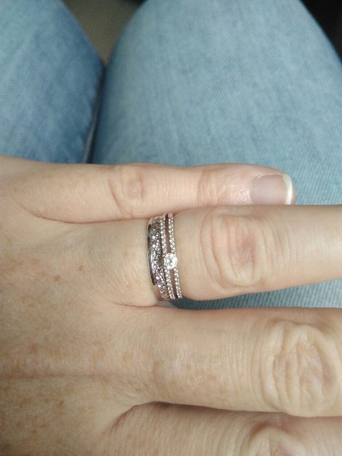 Alliance +bague de fiançailles ? - 1