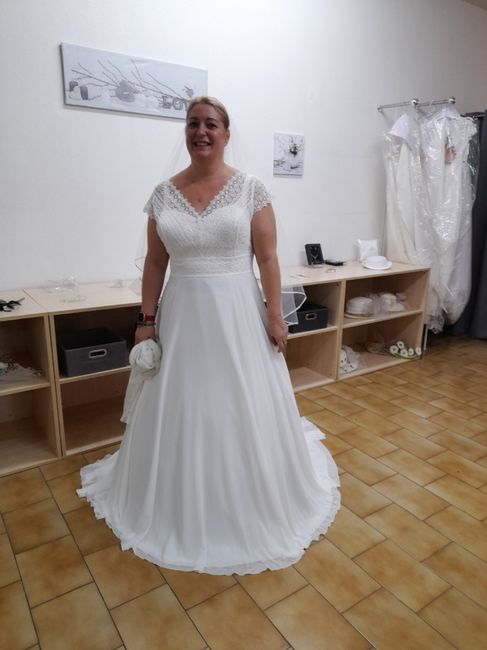 Changement de robe à 5 semaines du mariage 3