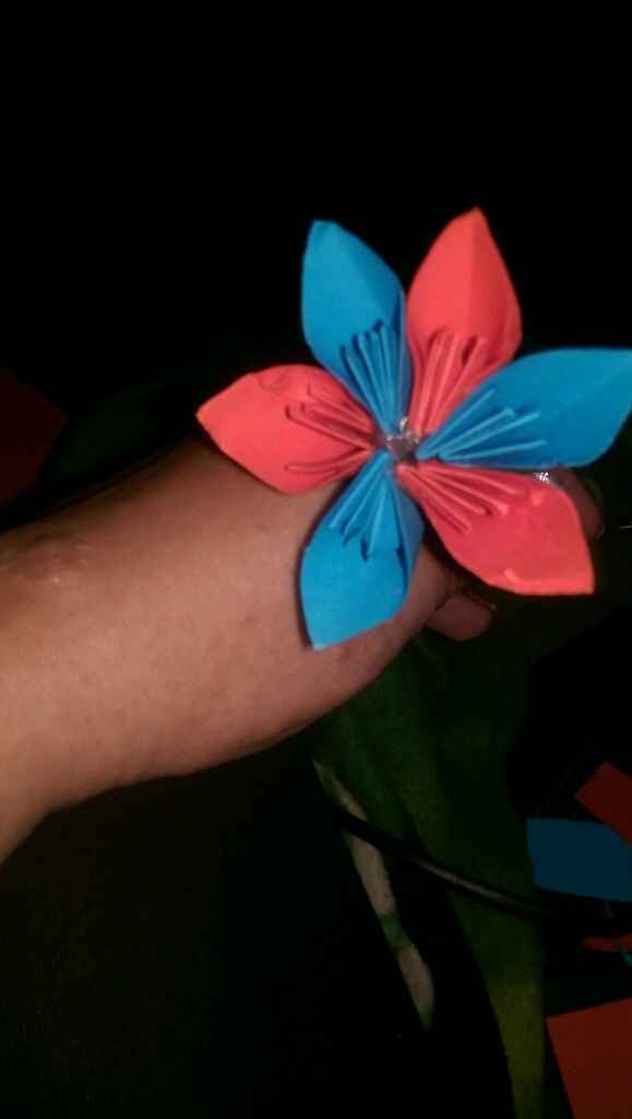 Bouquet en papier pour le jeter - 1