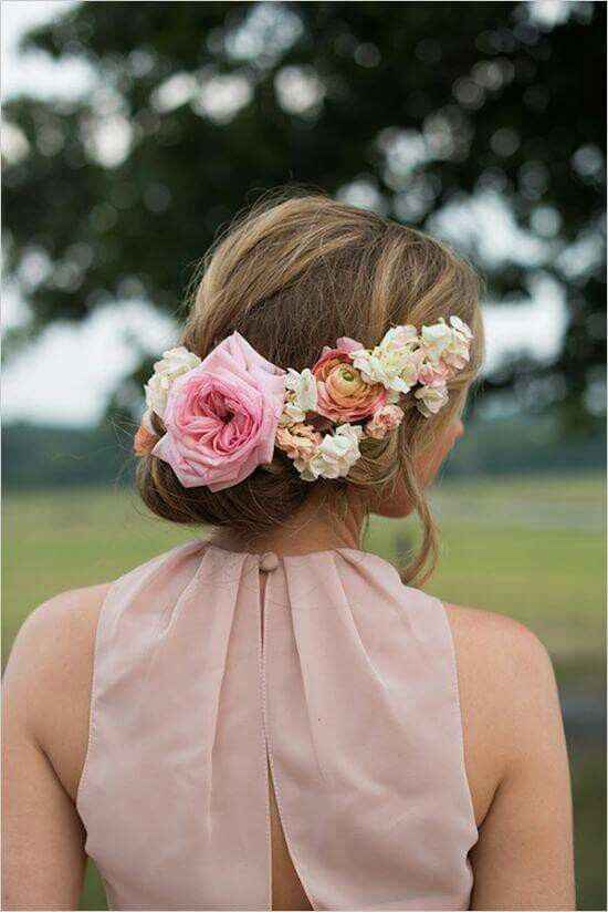 Roses....cheveux. ..jolies coiffures. .. - 5