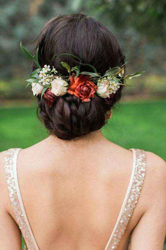 Roses....cheveux. ..jolies coiffures. .. - 20