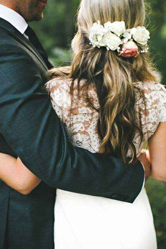 Roses....cheveux. ..jolies coiffures. .. - 22