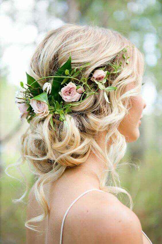 Roses....cheveux. ..jolies coiffures. .. - 25