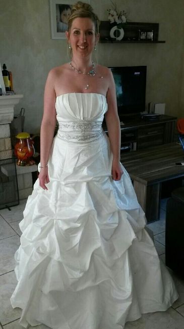 Robe, coiffure et maquillage - 2