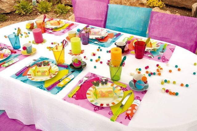 Décoration de la table des enfants
