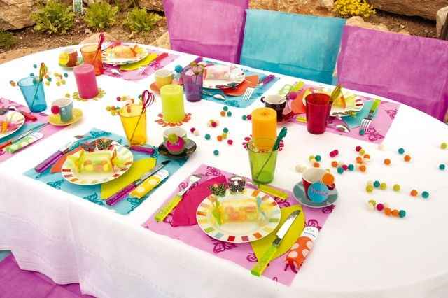 Décoration de la table des enfants