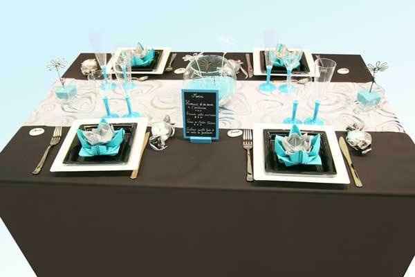 Idée de décoration pour une table turquoise et noire!!