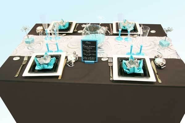 Idée de décoration pour une table turquoise et noire!!