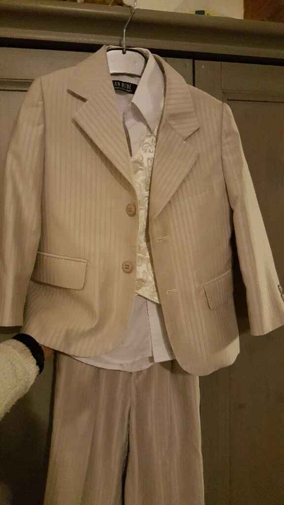 Robe demoiselle d honneur et costume garçon reçus.... - 1