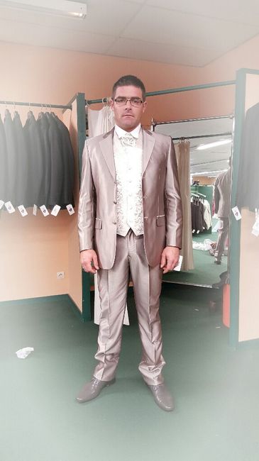 Costume de mr choisit et mme aussi ...vos avis ? - 1
