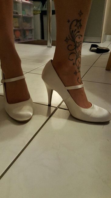 Nouvelle paire de chaussures arrivée - 1