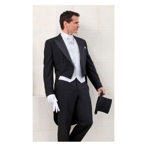 costume queue de pie