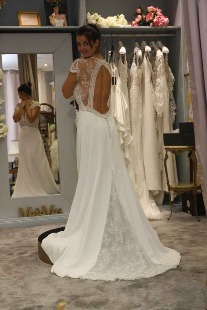 Essayage de robes - 1