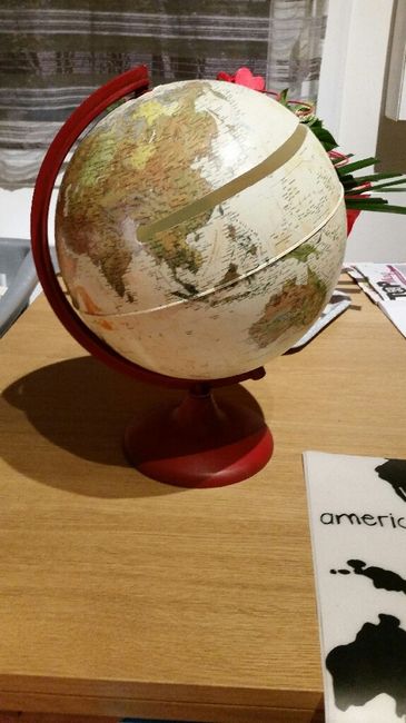 Urne globe terrestre - 1