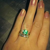 Ensemble alliance et bague et fiançailles