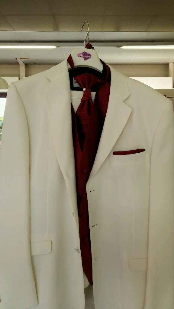 Costume marié trouvé - 1