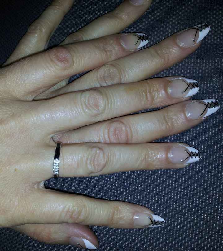 Essai 1 chez unes spécialiste du nail art