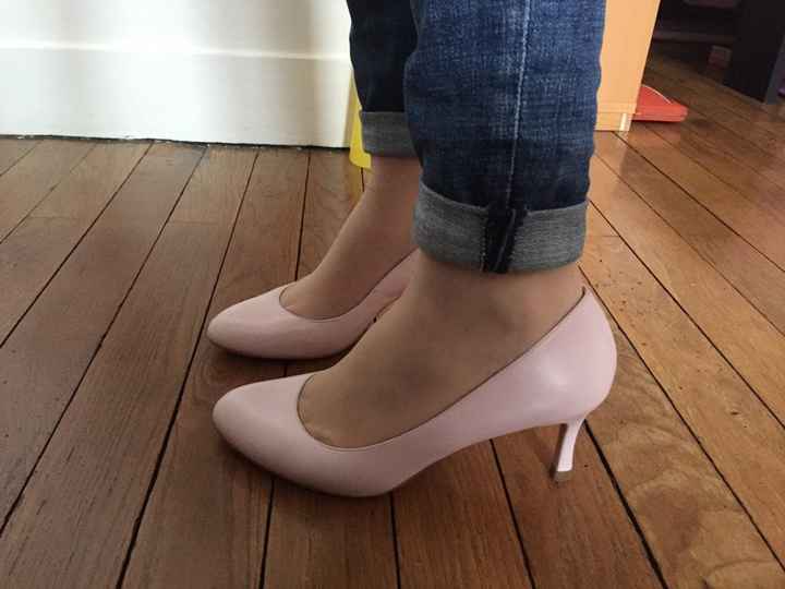 Chaussures de couleur pour le jour j? - 1