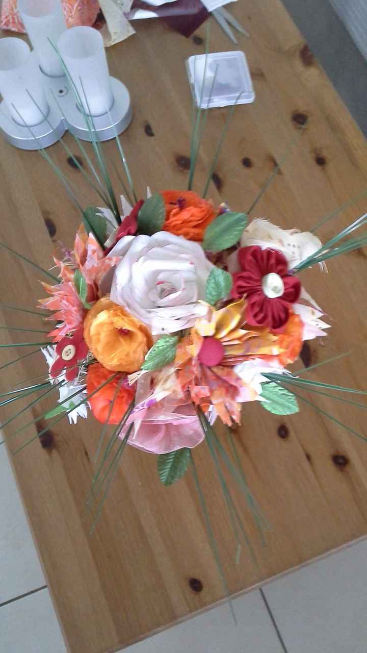 Bouquet de mariee avec des fleurs en tissu - 2