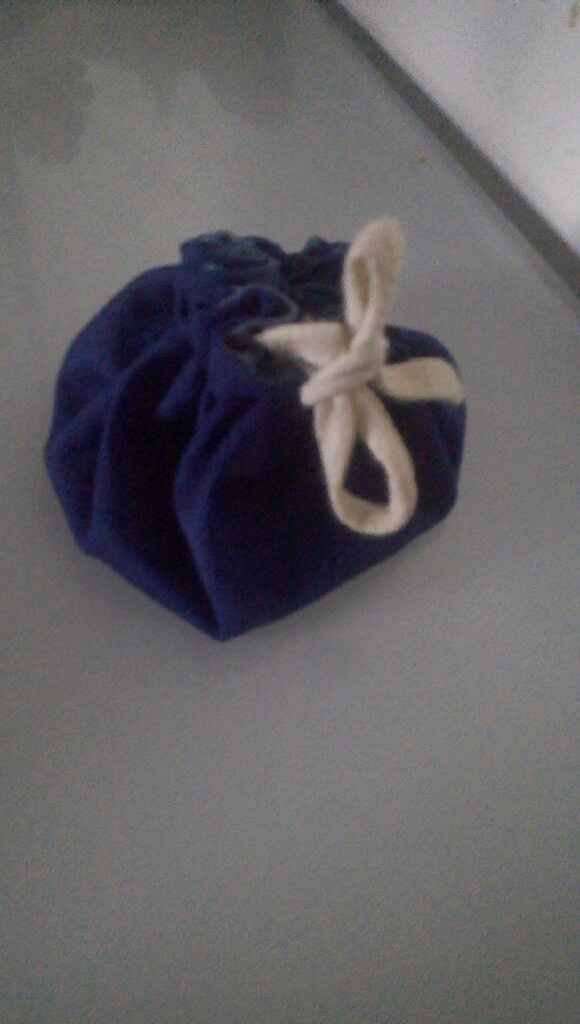  Premier prototype du contenant a dragée - 1