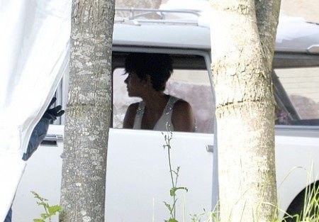 Halle Berry                            