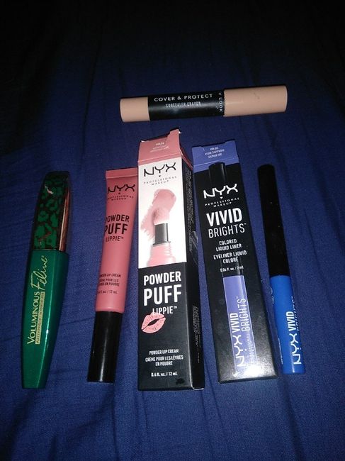 Liner et rouge à lèvres acheté - 3