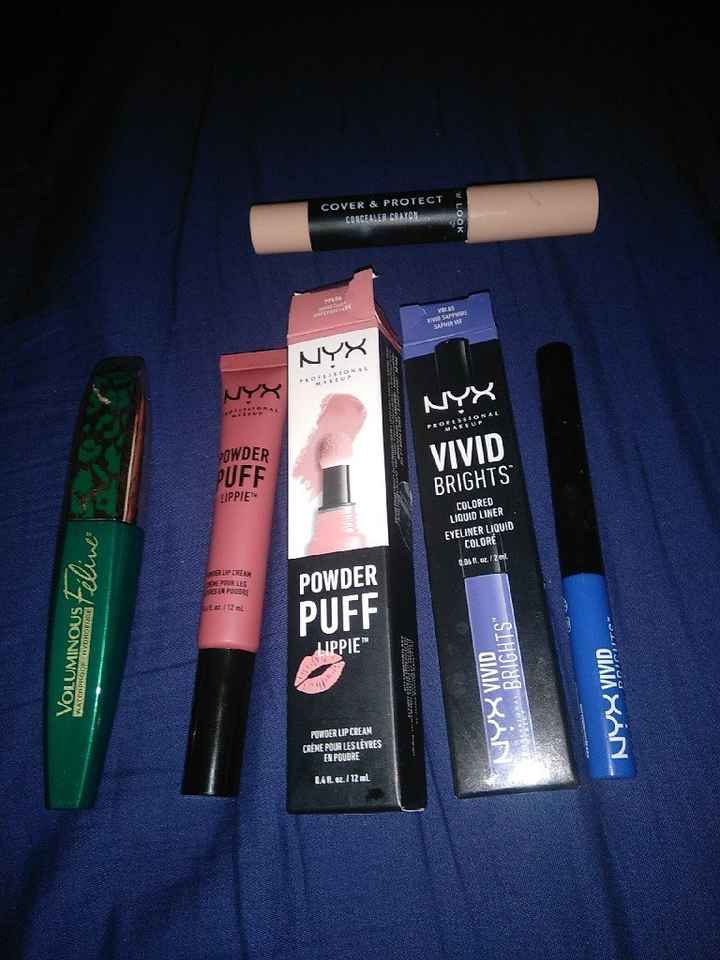 Liner et rouge à lèvres acheté - 3