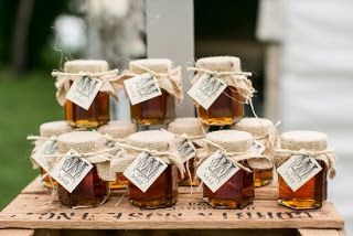 Cadeaux invités mini pot de miel
