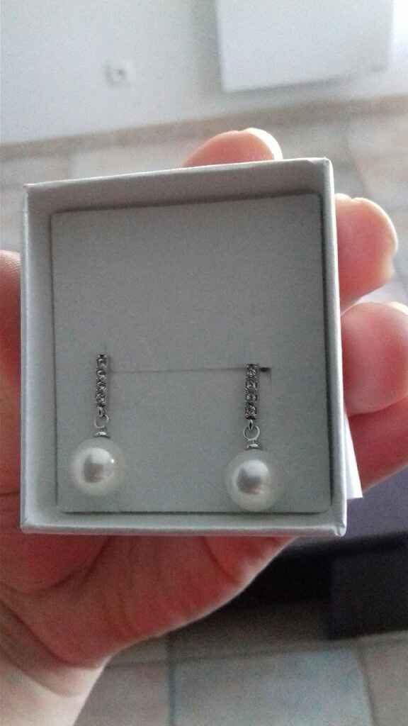 Les boucles d oreilles - 1
