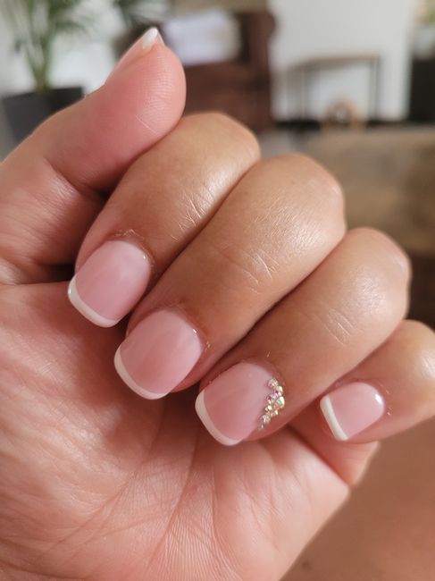 Ongles de mariée 1